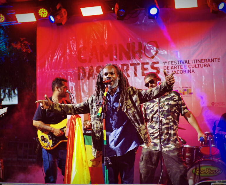 0E1AD33F-ADBF-46CC-8935-18EB826BBA30