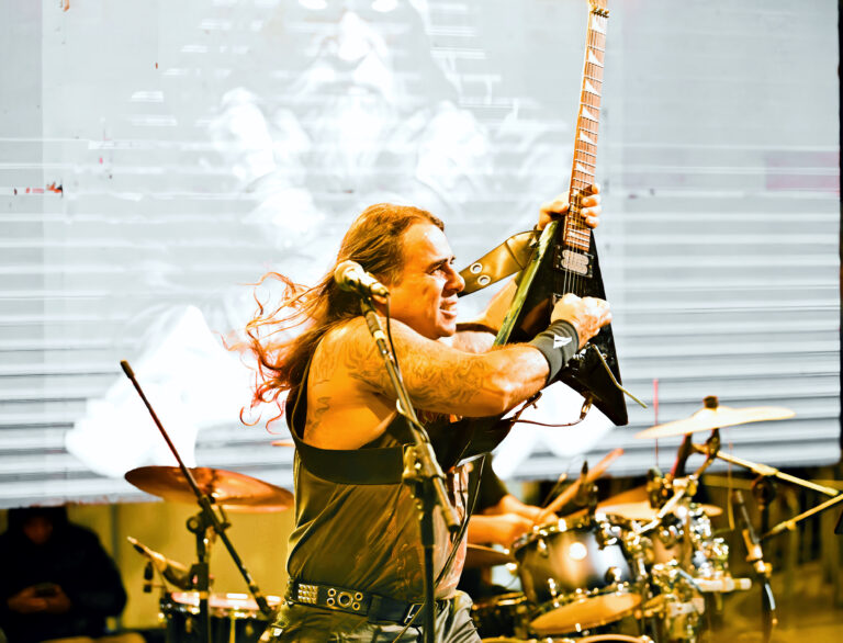 12084289-3CFE-40F3-B37F-DD18CE321B09