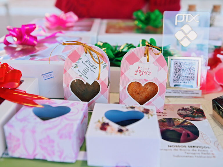 166D9DD9-1E8D-45D2-BEFF-9B4AEA042593