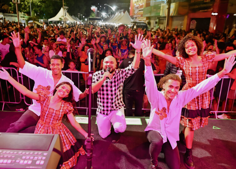 19C6F9ED-C81B-447B-AB21-C599791A822C