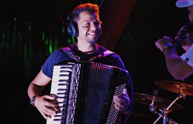 81DA5ECD-851A-4959-AFAC-78FB5B68968E