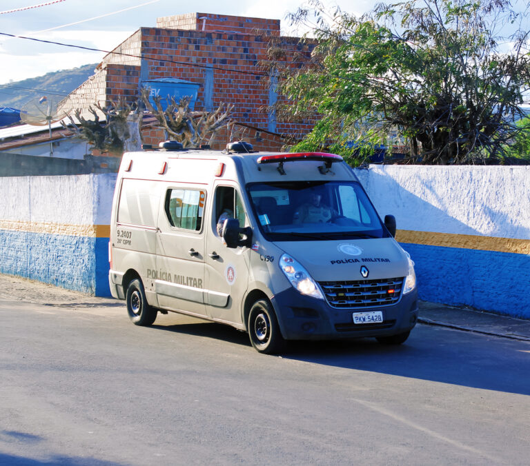 D194D15E-5E2F-496B-B630-5EAA368B5D28