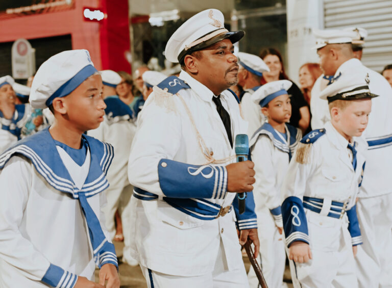 E1216C18-D1B8-4B00-A04F-CB3C37EDF3A4